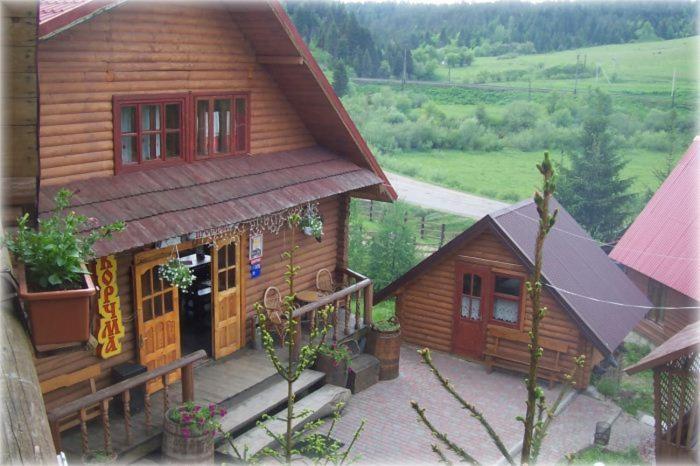 Boykivskiy Dvir Otel Yasenitsa Zamkova Dış mekan fotoğraf