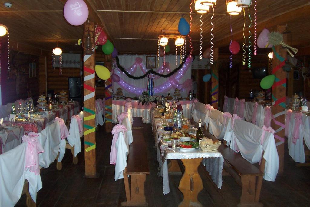 Boykivskiy Dvir Otel Yasenitsa Zamkova Dış mekan fotoğraf