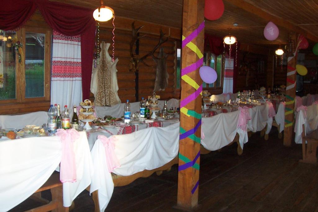 Boykivskiy Dvir Otel Yasenitsa Zamkova Dış mekan fotoğraf